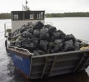 С островов Вуоксы волонтеры вывезли 7 тонн мусора